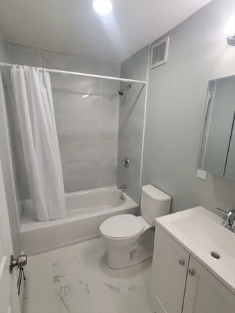 $2,700 | 4 Oakcrest Road, Unit 31, Boston, MA 02136