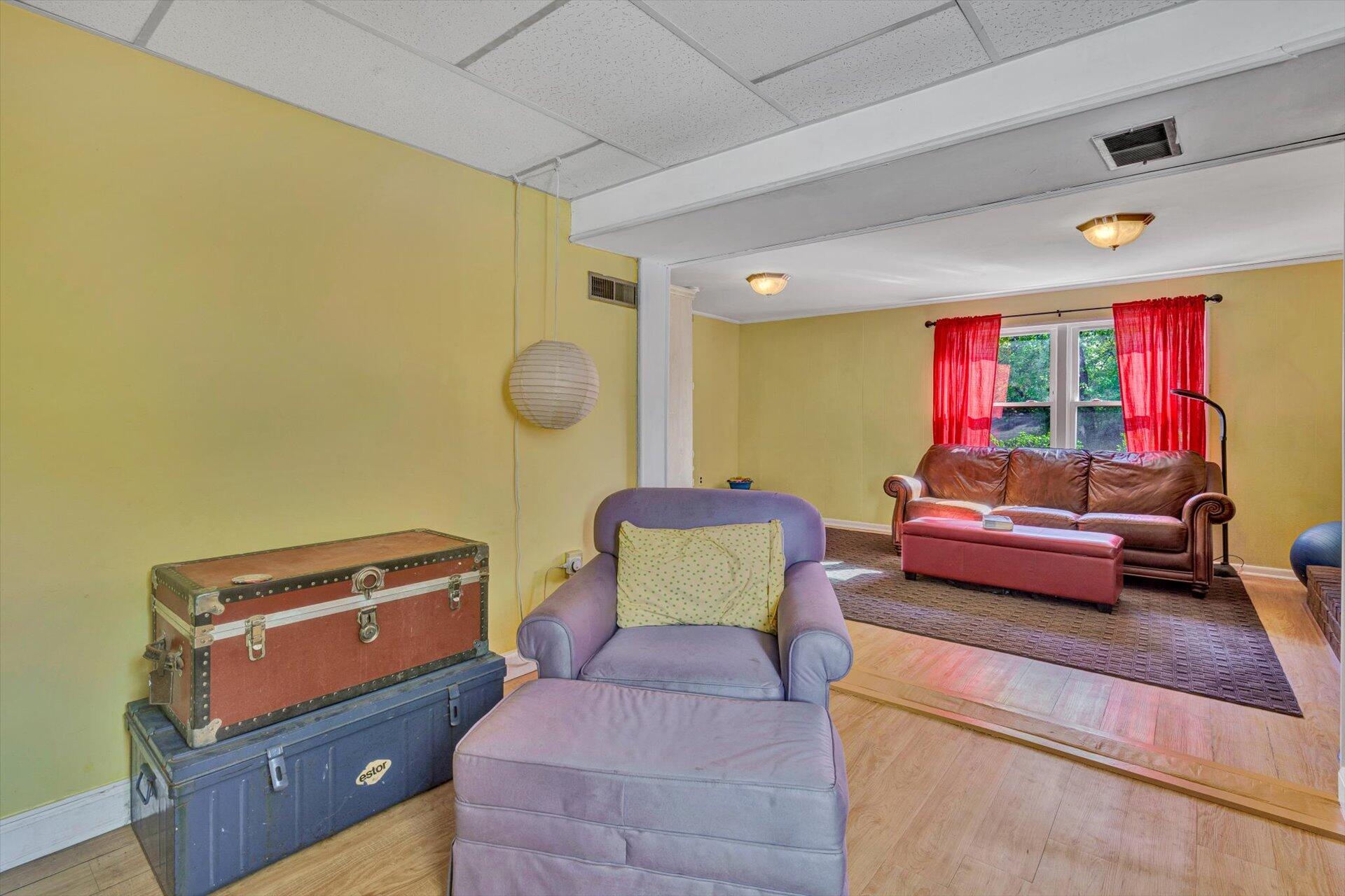 3517 Meadowlark Road Roanoke, VA 24018 - Photo 19 of 28 19_Office-2_3517_Meadowlark Rd