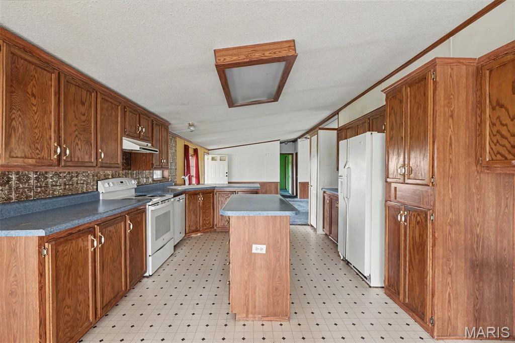 24249 Township Line Road Warrenton, MO 63383 - Photo 11 of 26