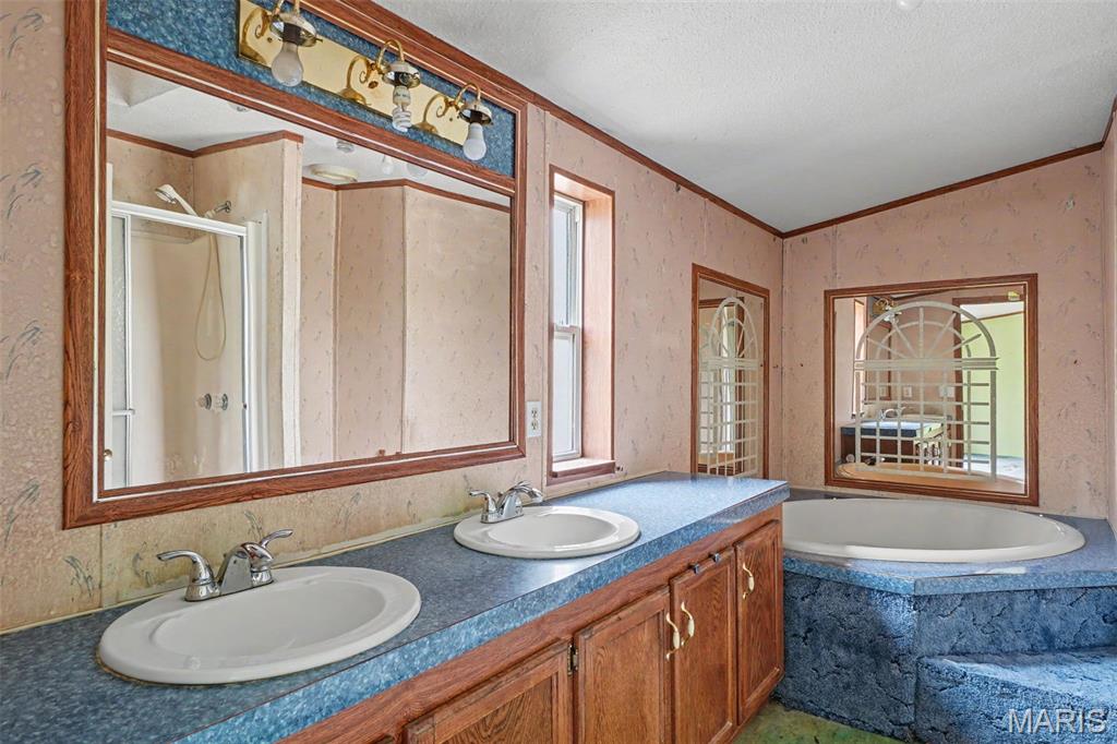 24249 Township Line Road Warrenton, MO 63383 - Photo 16 of 26