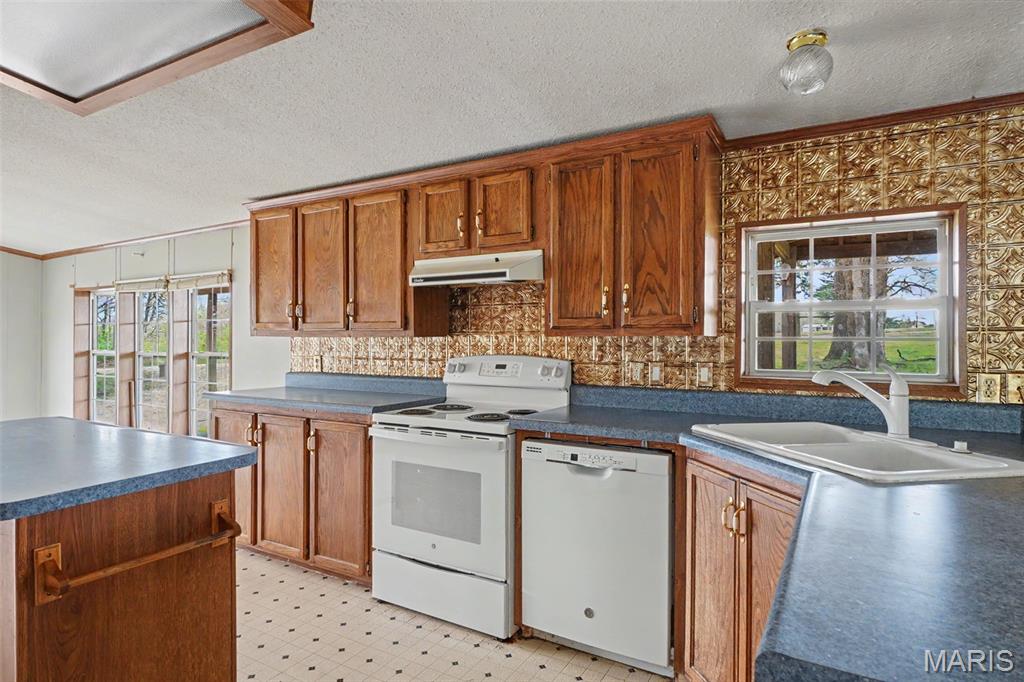 24249 Township Line Road Warrenton, MO 63383 - Photo 10 of 26