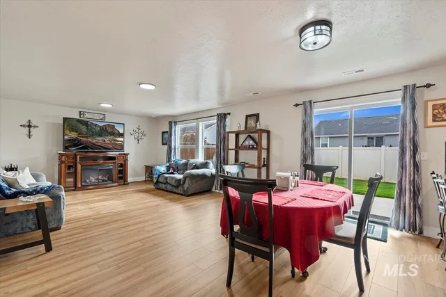 $579,900 | 1028 North Star Bright Lane, Star, ID 83669