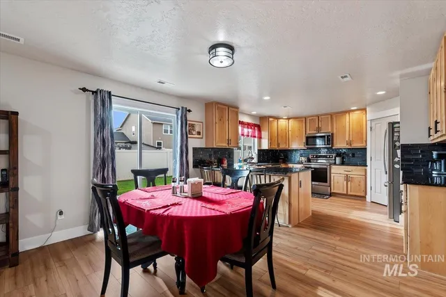 $579,900 | 1028 North Star Bright Lane, Star, ID 83669