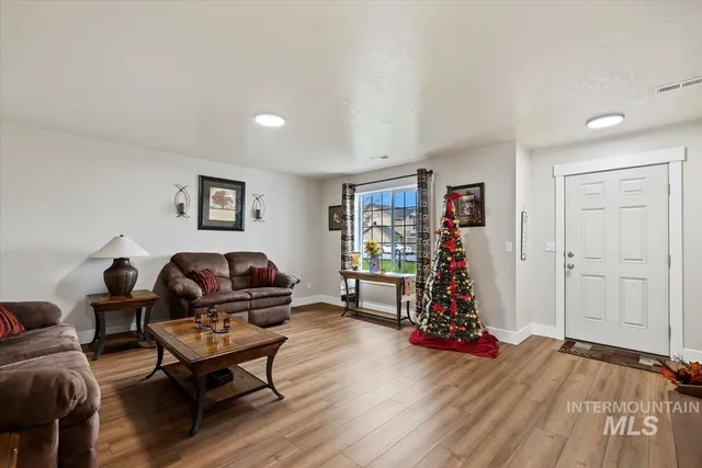 $579,900 | 1028 North Star Bright Lane, Star, ID 83669