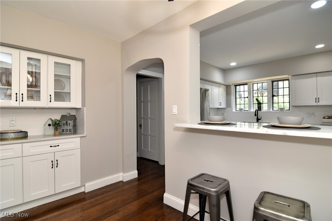 16722 Holbrook Road Cleveland, OH 44120 - Photo 10 of 30 Eat-in area of kitchen