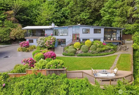 $2,775,000 | 639 West Lake Sammamish Parkway Northeast, Bellevue, WA 98008