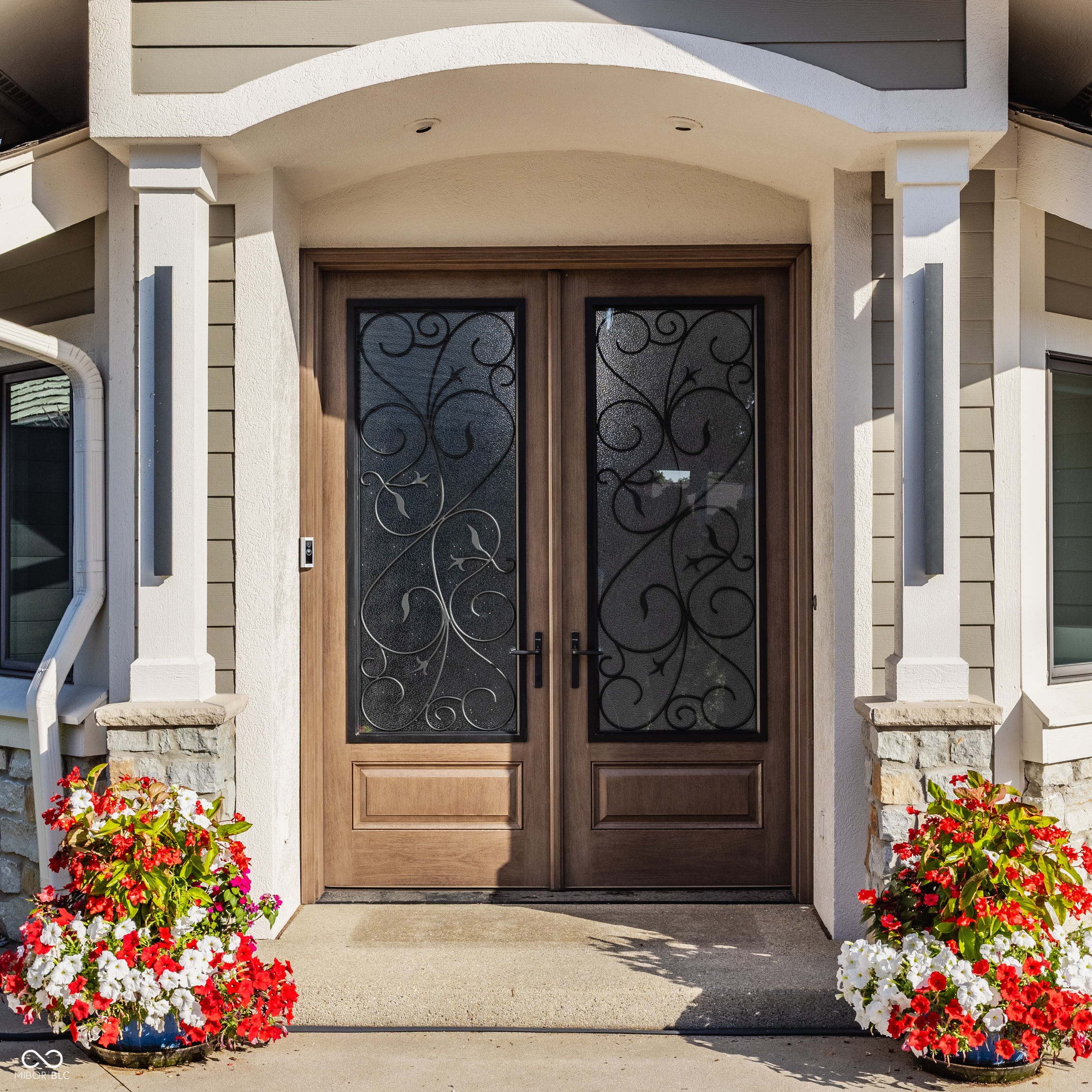 8134 Dean Road Indianapolis, IN 46240 - Photo 3 of 67 Gallery Image 3