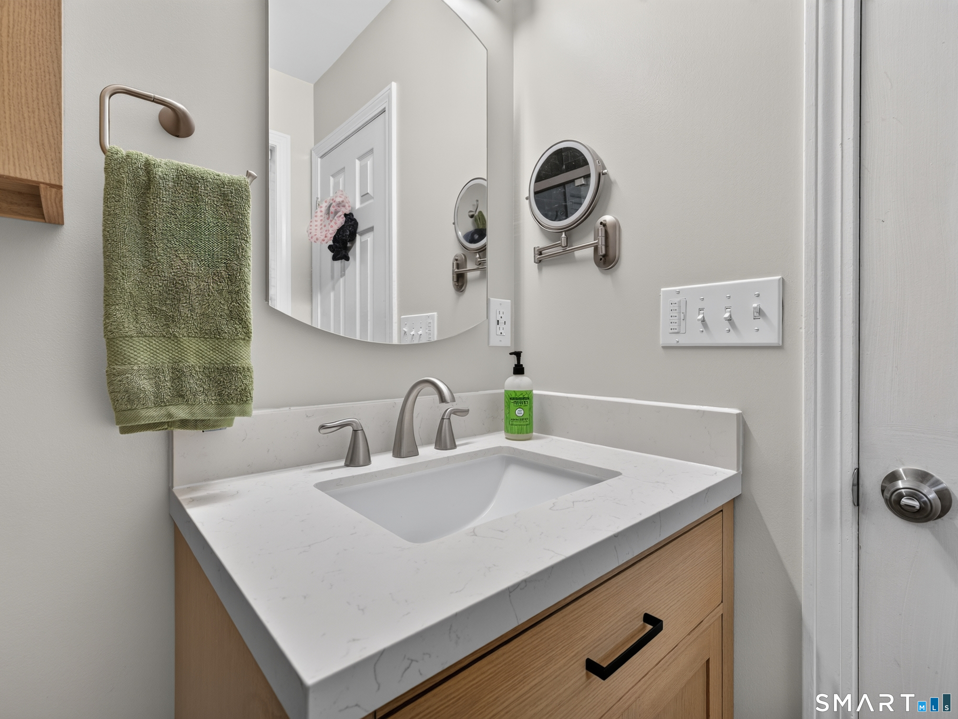 46 Spring Glen Road East Lyme, CT 06357 - Photo 21 of 40