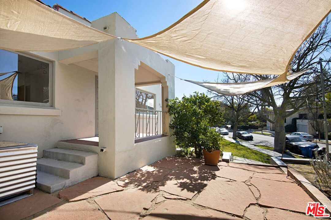 3749 Griffith View Drive Los Angeles, CA 90039 - Photo 4 of 34 a view of outdoor space and porch