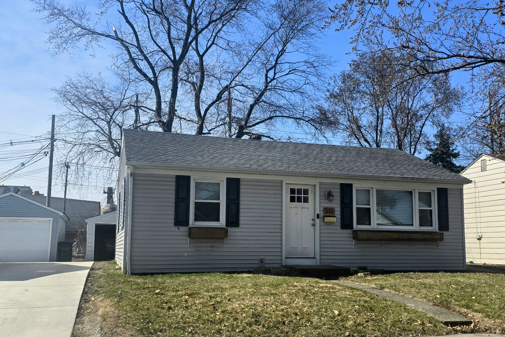 513 North Fair Street Champaign, IL 61821 - Photo 1 of 13