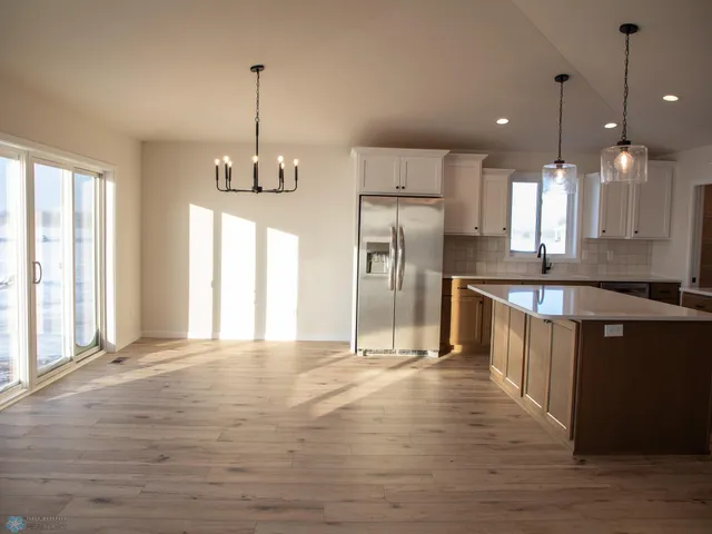 $539,999 | 304 Neuman Boulevard, Colfax, ND 58018