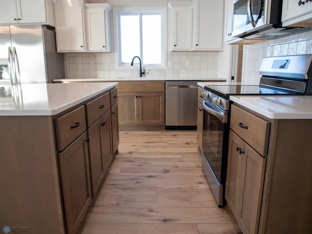 $539,999 | 304 Neuman Boulevard, Colfax, ND 58018