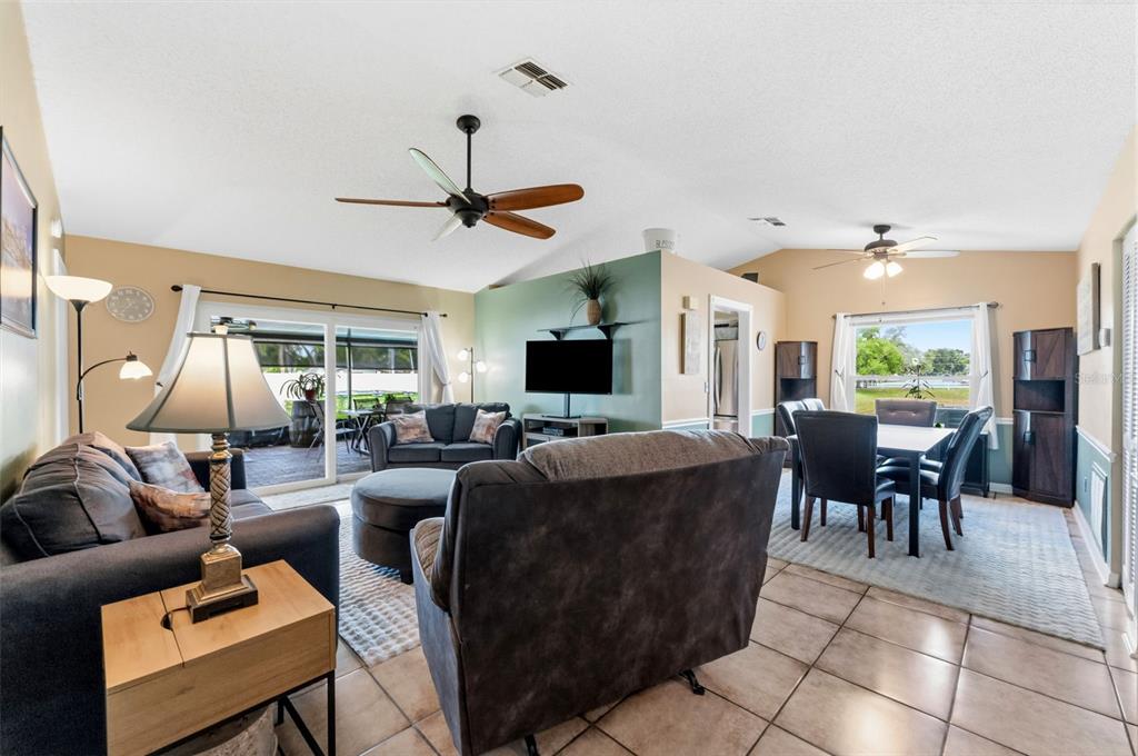 1210 Windhorst Ridge Drive Brandon, FL 33510 - Photo 7 of 36