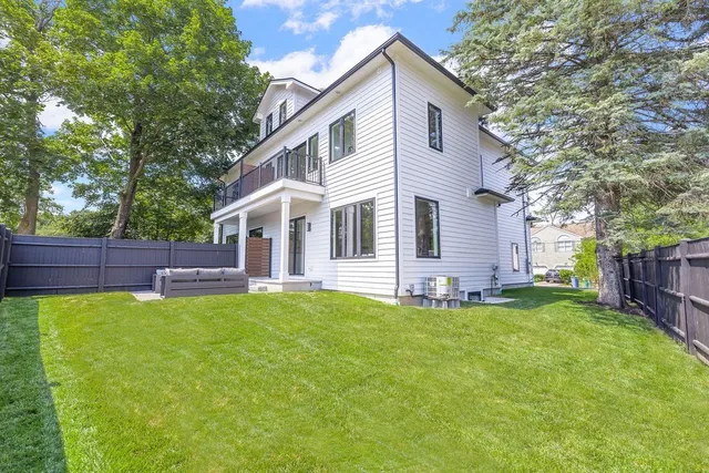 $1,995,000 | 42 Otis, Unit R, Needham, MA 02492