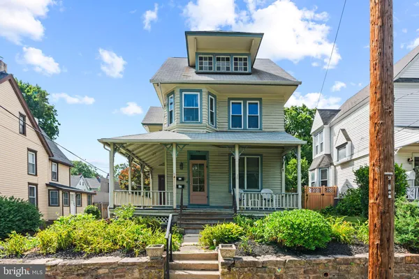 $699,900 | 139 West Ashland Street, Doylestown, PA 18901