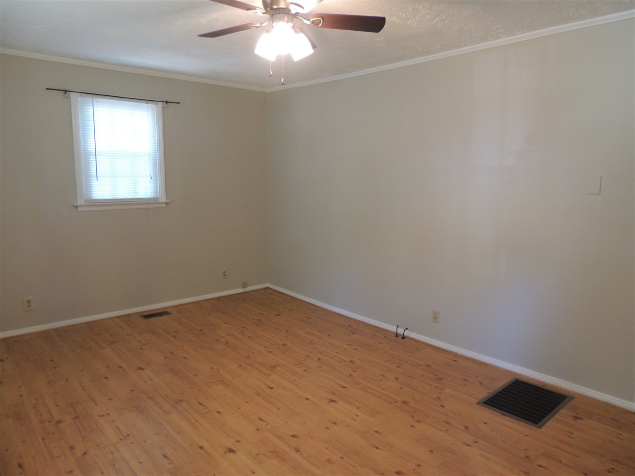 6 Burnett Street Inman, SC 29349 - Photo 2 of 10