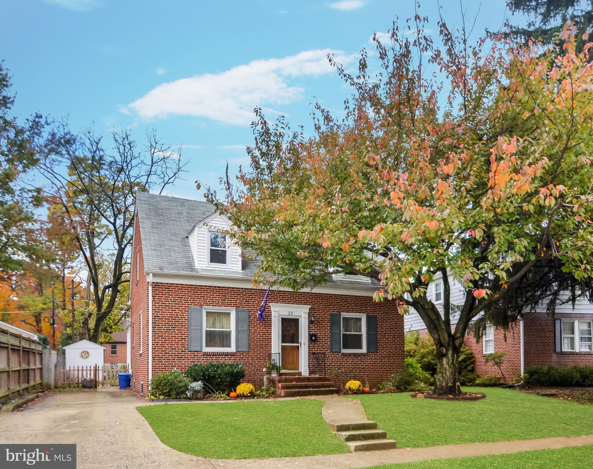 22 Dunvegan Road Baltimore, MD 21228 - Photo 1 of 30 There's just something about Dunmore...
