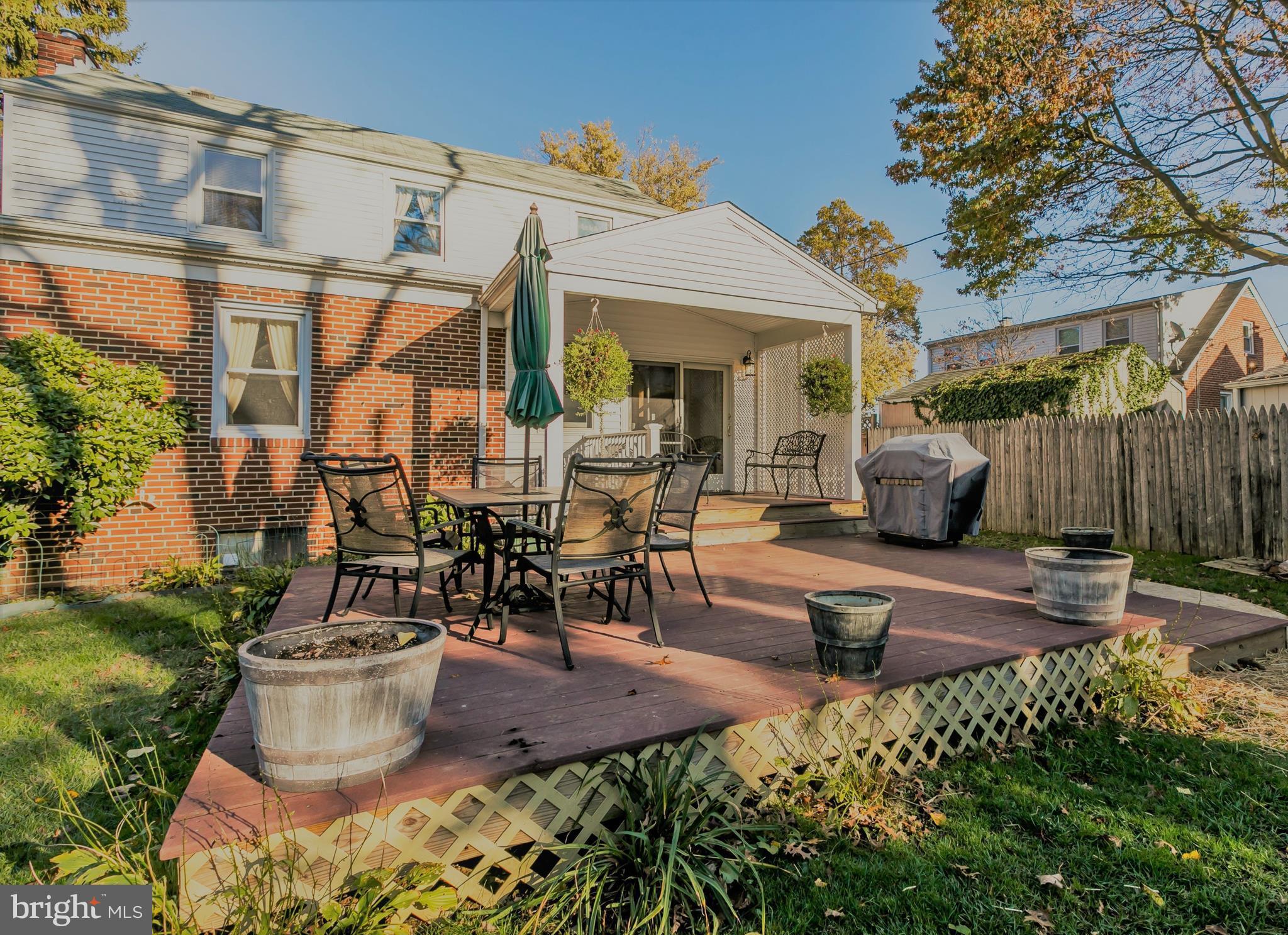 22 Dunvegan Road Baltimore, MD 21228 - Photo 26 of 30 Large deck enjoy outdoor entertaining!