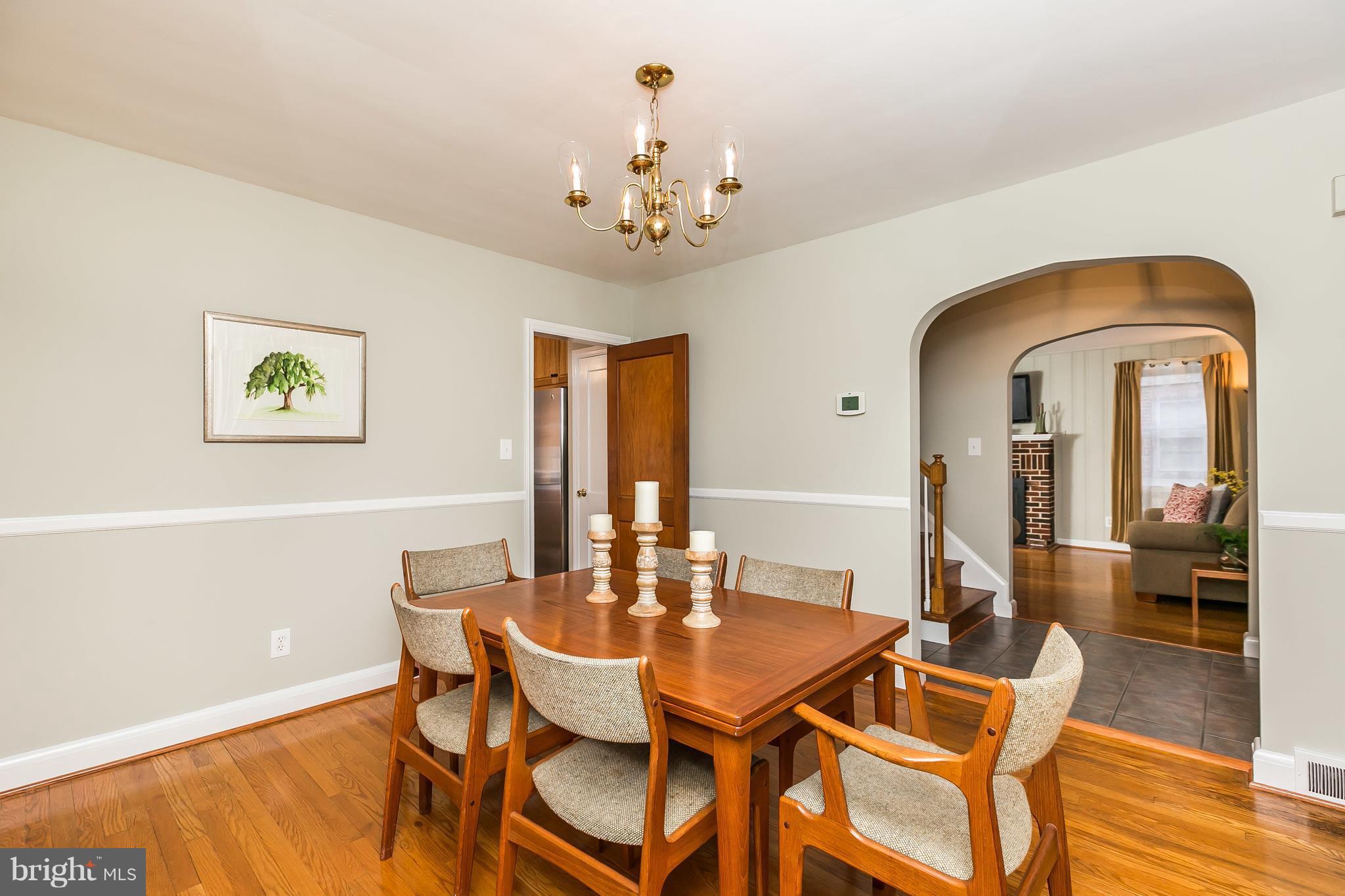 22 Dunvegan Road Baltimore, MD 21228 - Photo 7 of 30 Plenty of room for entertaining!