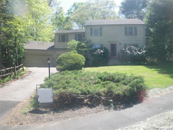 8 MacArthur Road Natick, MA 01760 - Photo 1 of 7 Gallery Image 1
