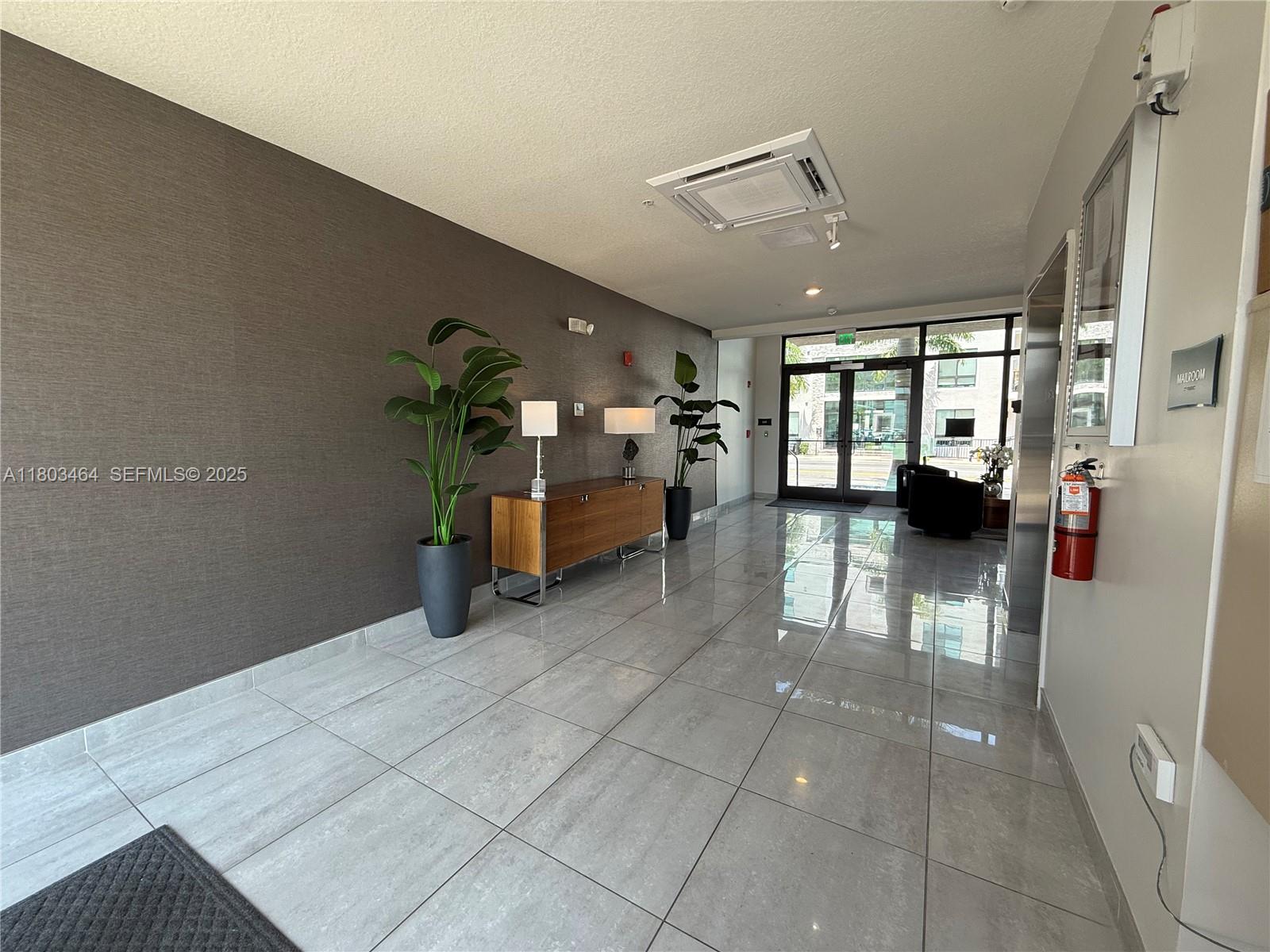 8167 Northwest 41st Street, Unit E409 Doral, FL 33166 - Photo 4 of 24