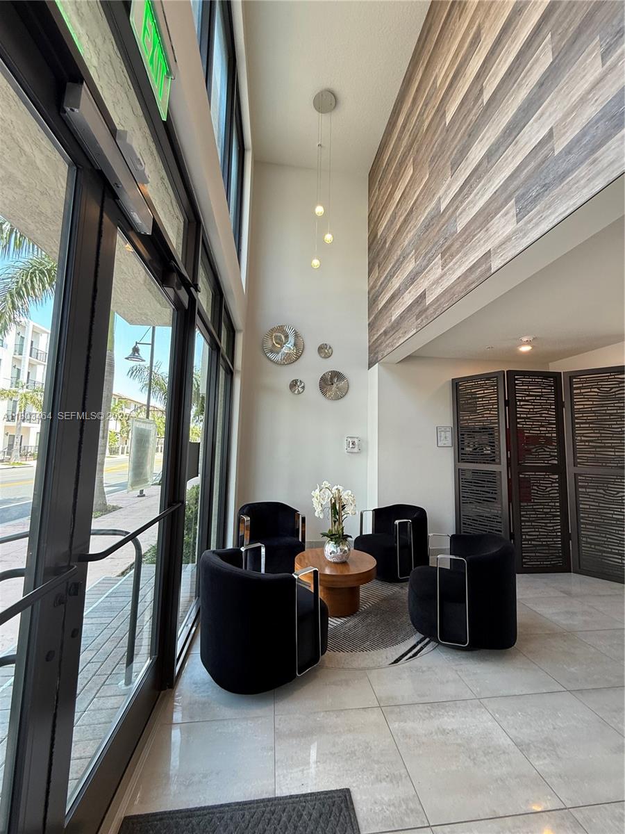 8167 Northwest 41st Street, Unit E409 Doral, FL 33166 - Photo 6 of 24