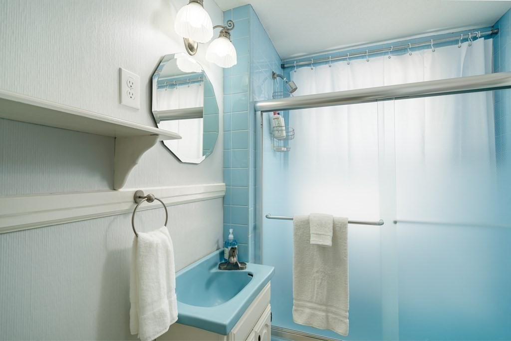 16 Henderson Street Needham, MA 02492 - Photo 17 of 30