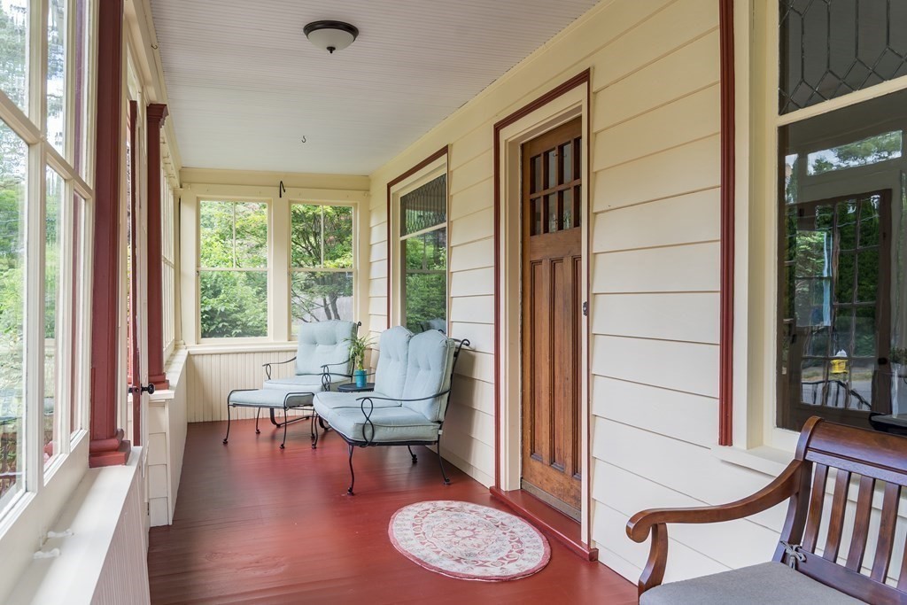 16 Henderson Street Needham, MA 02492 - Photo 2 of 30