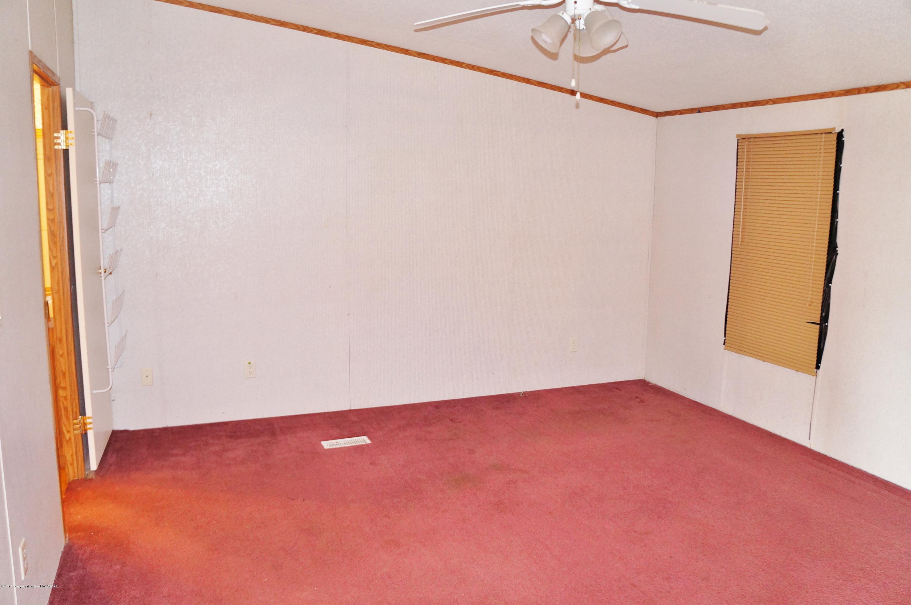 6202 Susie Road Amarillo, TX 79118 - Photo 14 of 19 DSC06521.JPG