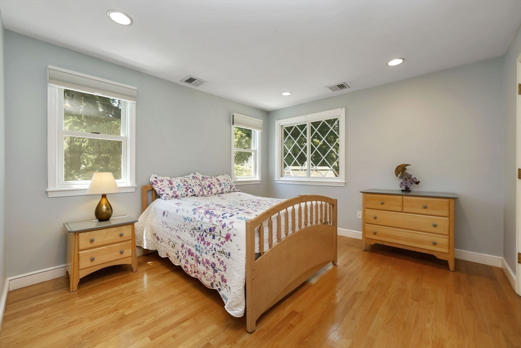 7 Ardley Road Winchester, MA 01890 - Photo 14 of 26 Gallery Image 14