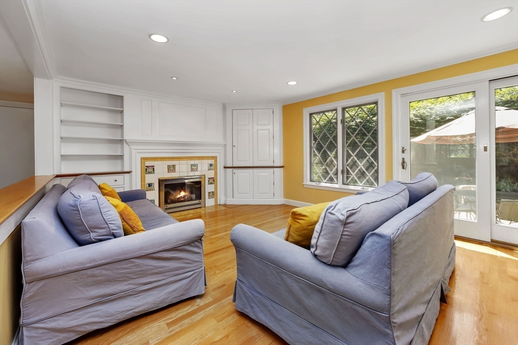 7 Ardley Road Winchester, MA 01890 - Photo 4 of 26 Gallery Image 4