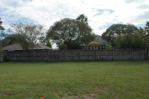 $2,700 | 63 Norwich Circle, Niceville, FL 32578