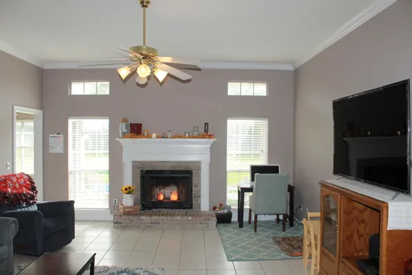 $2,700 | 63 Norwich Circle, Niceville, FL 32578