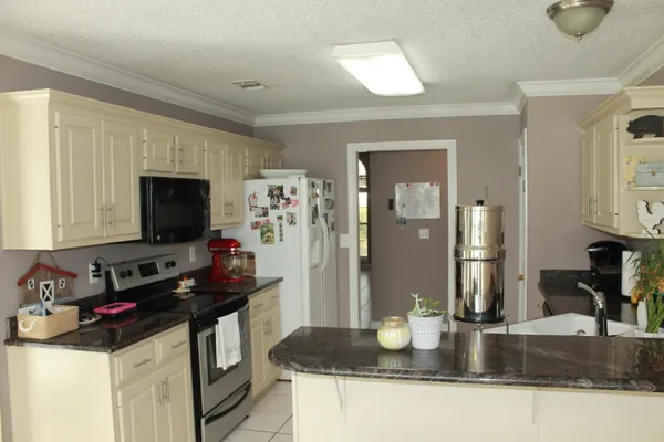 $2,700 | 63 Norwich Circle, Niceville, FL 32578