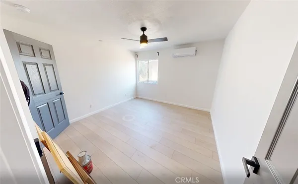 $2,545 | 5637 Redwood Avenue, Unit B, Palmdale, CA 93551