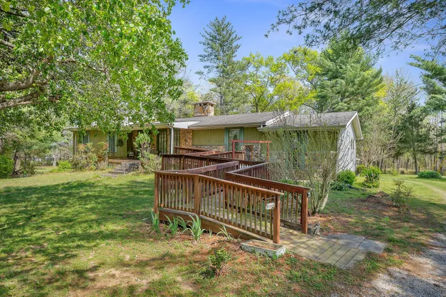 $380,000 | 10157 Manchester Highway, Morrison, TN 37357