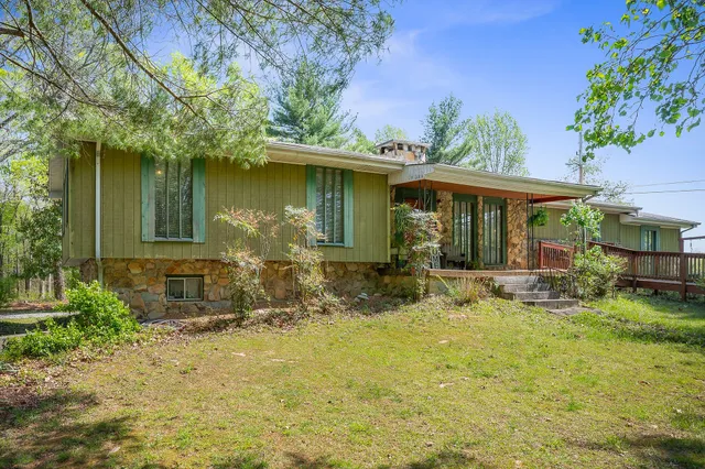 $380,000 | 10157 Manchester Highway, Morrison, TN 37357