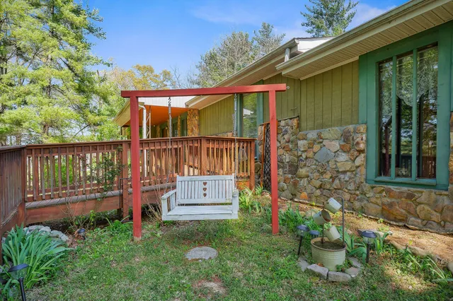 $380,000 | 10157 Manchester Highway, Morrison, TN 37357