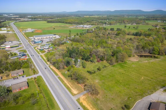 $380,000 | 10157 Manchester Highway, Morrison, TN 37357