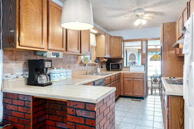 $380,000 | 10157 Manchester Highway, Morrison, TN 37357