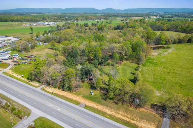 $380,000 | 10157 Manchester Highway, Morrison, TN 37357