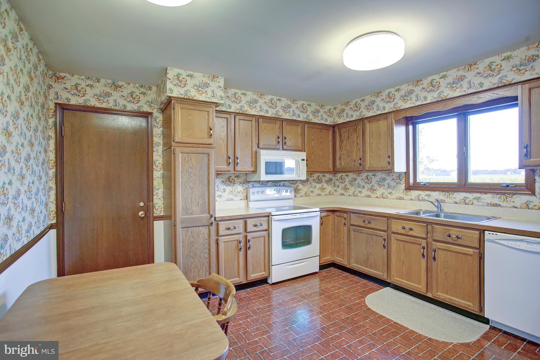 45 Ridge Drive Carlisle, PA 17015 - Photo 9 of 31 Gallery Image 9