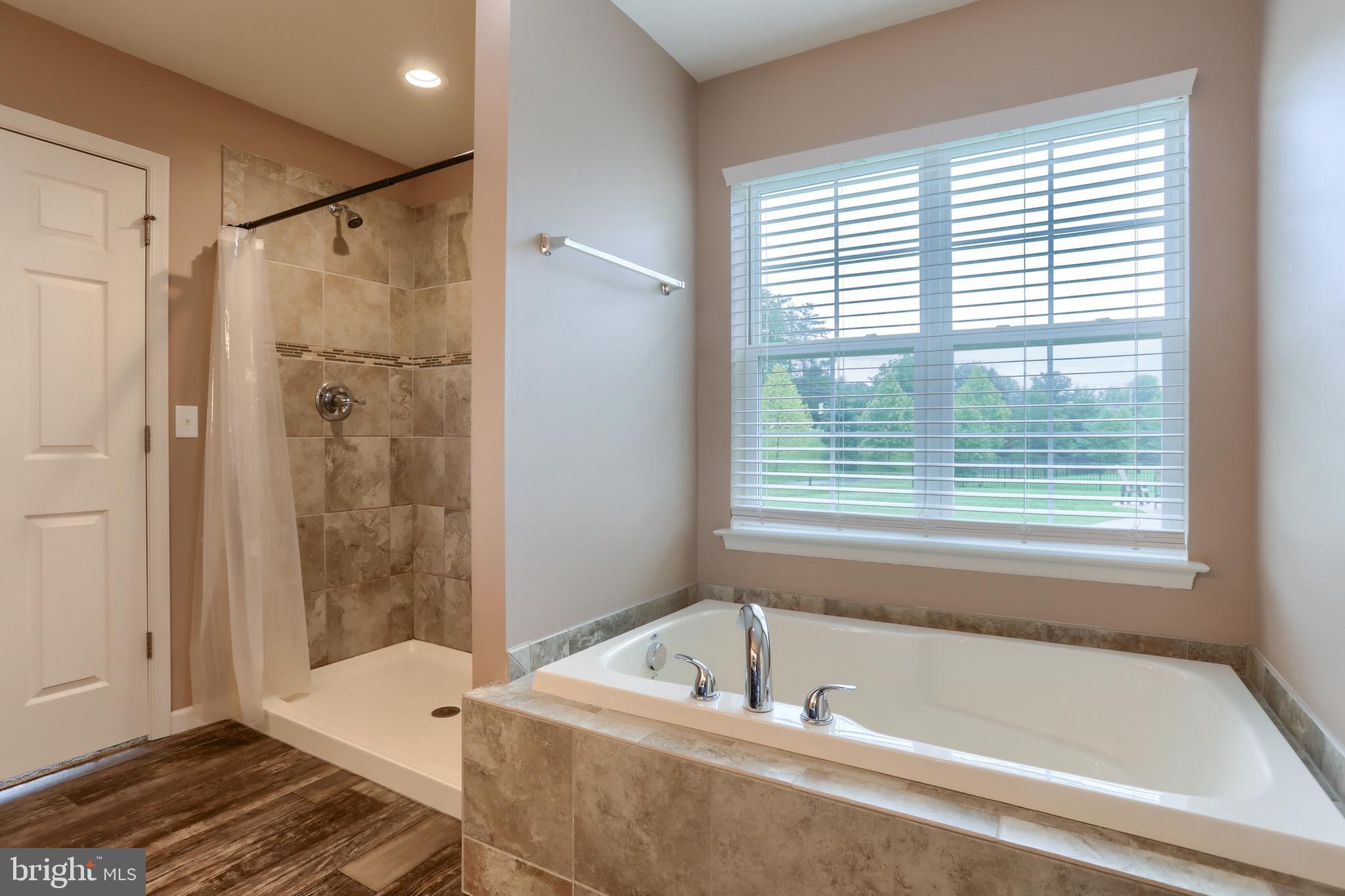 3 Blue Jay Lebanon, PA 17042 - Photo 23 of 44 Soaking Tub