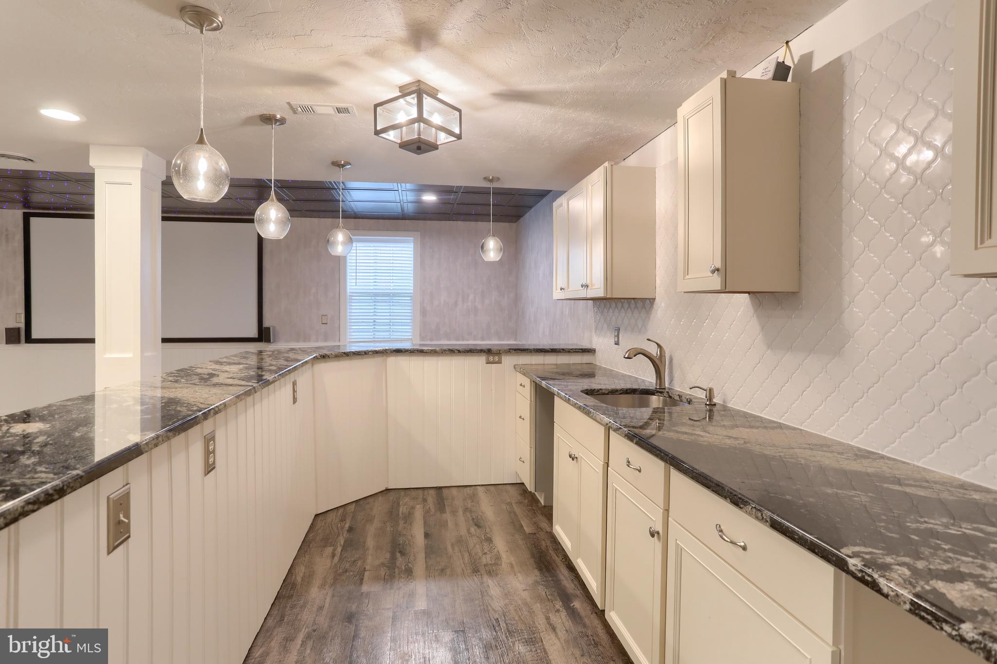 3 Blue Jay Lebanon, PA 17042 - Photo 32 of 44 LL - Kitchenette Area