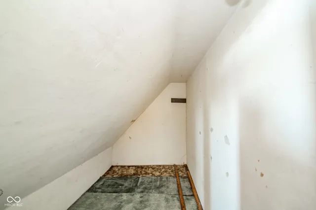 $120,000 | 810 South Harrison Street, Alexandria, IN 46001