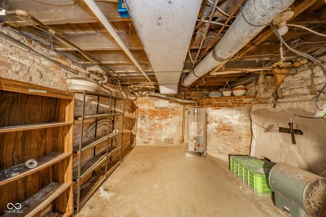 $120,000 | 810 South Harrison Street, Alexandria, IN 46001