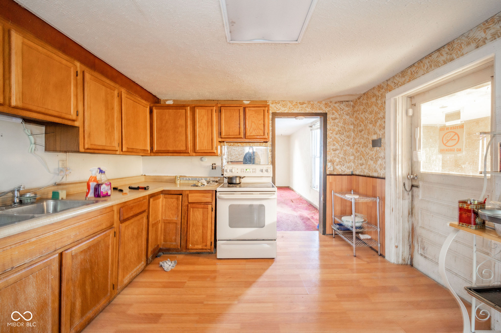 810 South Harrison Street Alexandria, IN 46001 - Photo 7 of 24