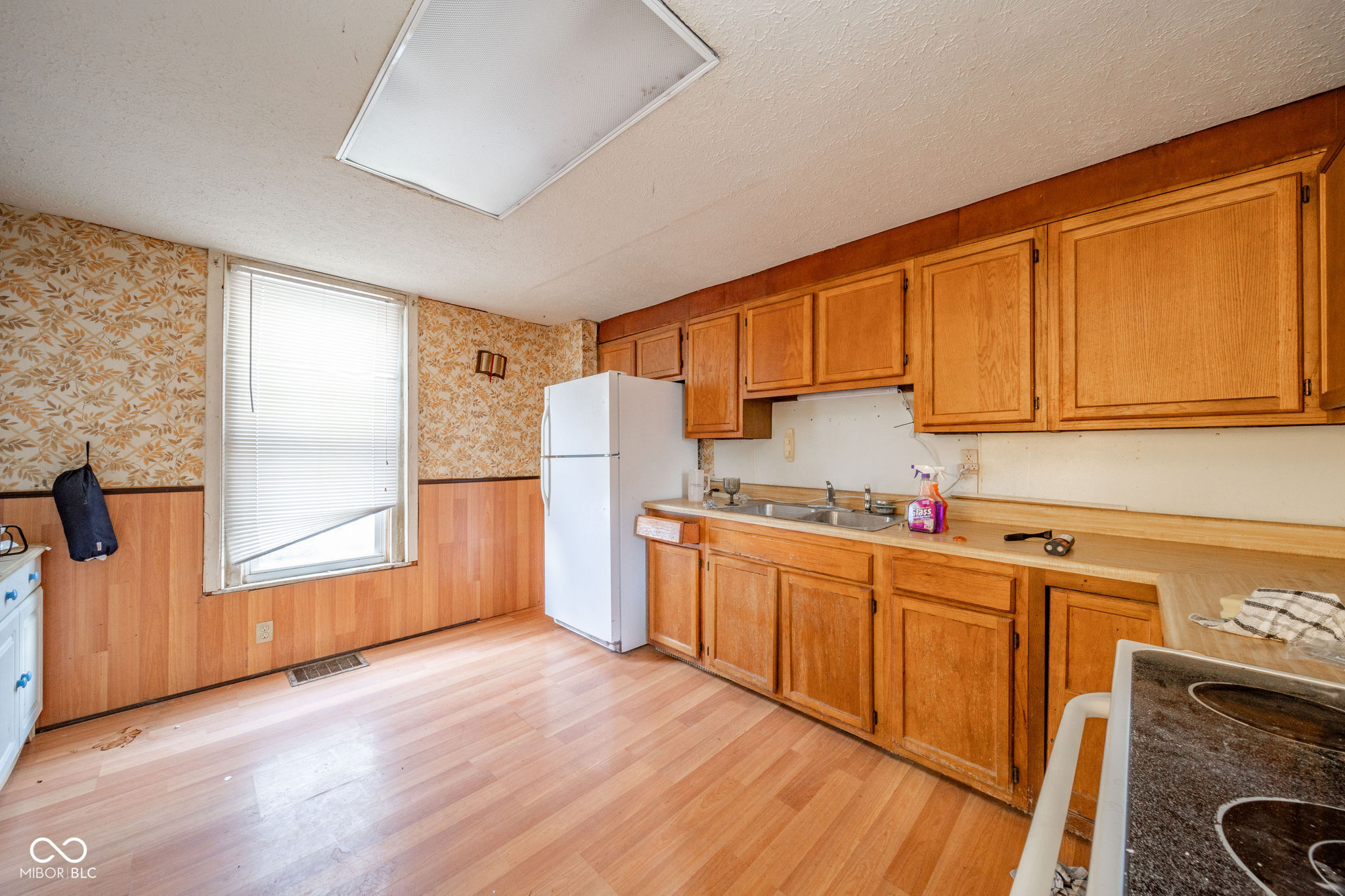 810 South Harrison Street Alexandria, IN 46001 - Photo 10 of 24