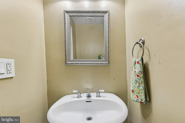 $339,900 | 1160 Sawmill Road, Brick, NJ 08724