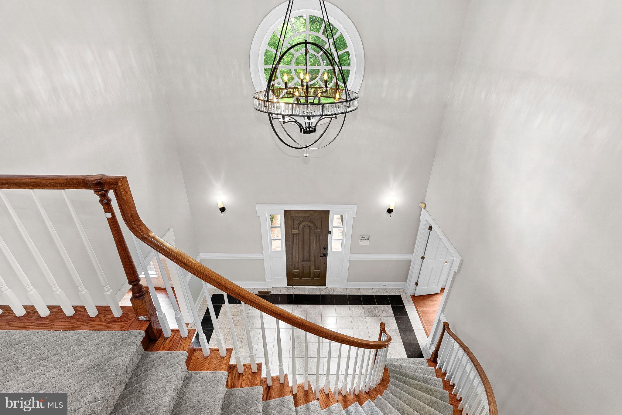 190 Falcon Ridge Road Great Falls, VA 22066 - Photo 31 of 122 View from Upper Level into the Foyer